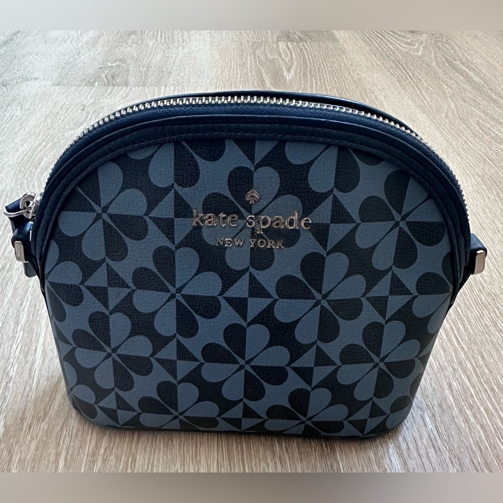 Kate Spade New York|Hollie Spade‎ Clover Geo|Dome Crossbody|Blue(s)